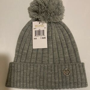 Women’s Michael Kors Light Gray Ribbed Knit Pom Beanie NWT